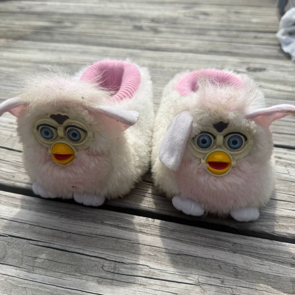 Vintage Furby White & Pink Plush Slippers Kids Size 9-10